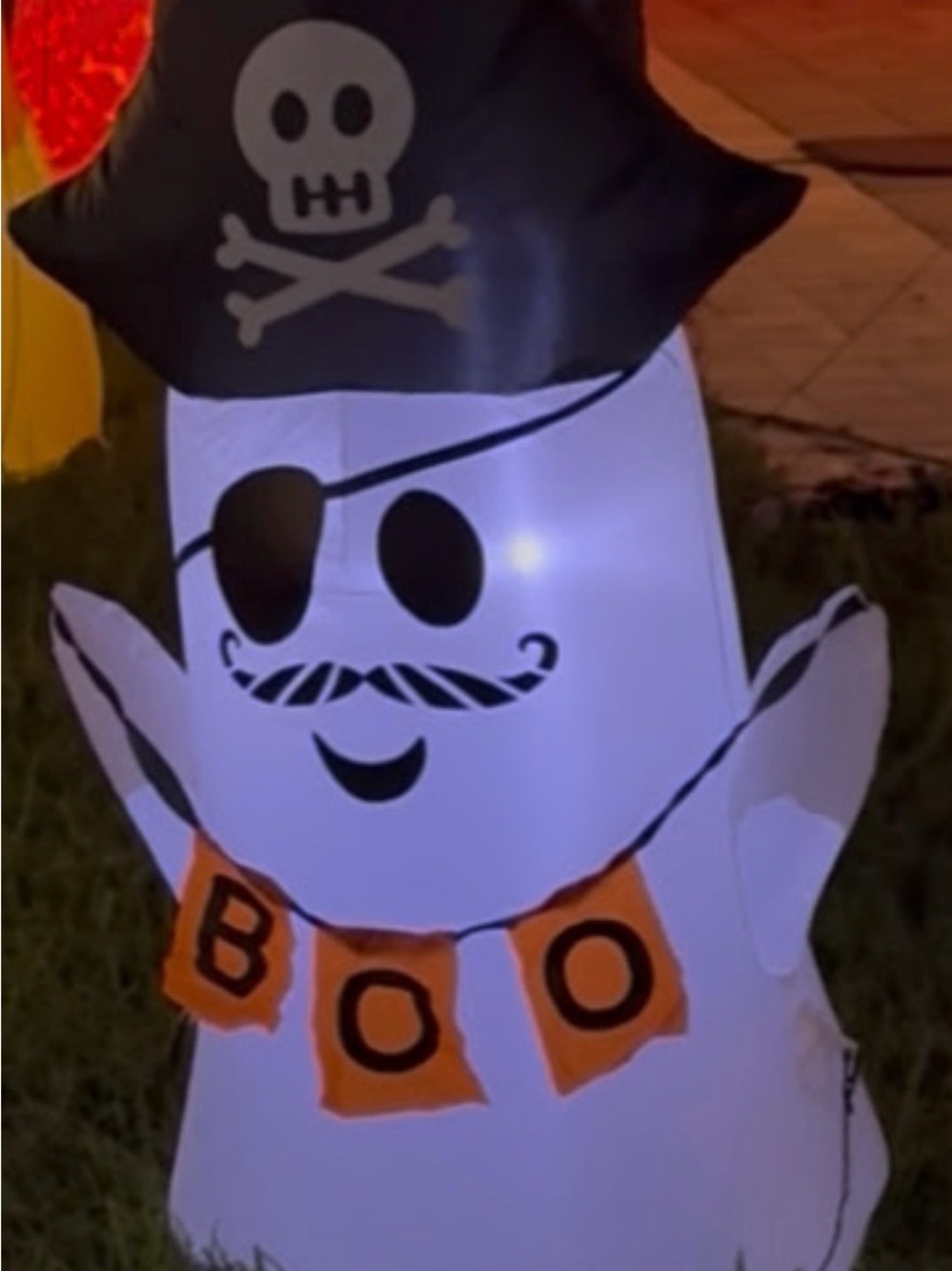 Pirate Ghost Halloween Yard Decor - White and Black with Orange Banner 4ft